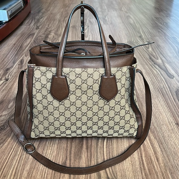 A195 - π―% authentic Gucci tote bag - Picture 4 of 16